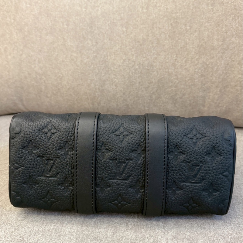 LV keepall25黑壓紋-6