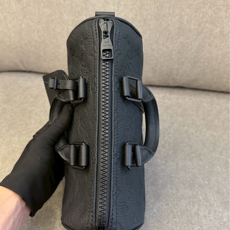 LV keepall25黑壓紋-8