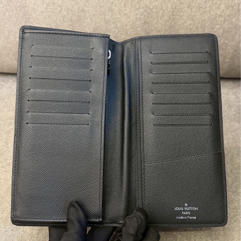 LV黑老花對開長夾-5