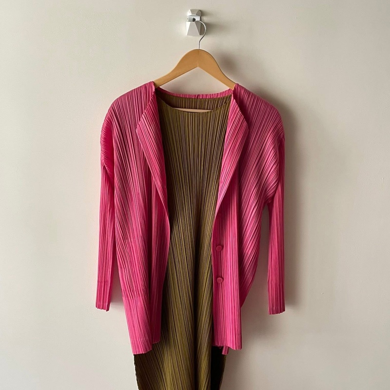 ▪️富貴選物FUGUEI▪️PP 三宅一生 杜鵑粉 開領排扣外套-4