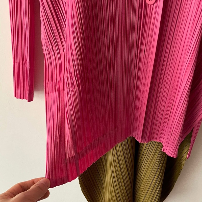 ▪️富貴選物FUGUEI▪️PP 三宅一生 杜鵑粉 開領排扣外套-7