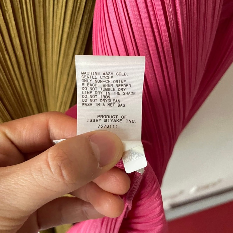 ▪️富貴選物FUGUEI▪️PP 三宅一生 杜鵑粉 開領排扣外套-14