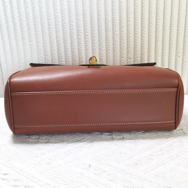 Celine賽琳teen soft 16單肩包斜挎包 牛皮 焦糖色 尺寸:23*16*5 配件:塵袋 肩帶-2