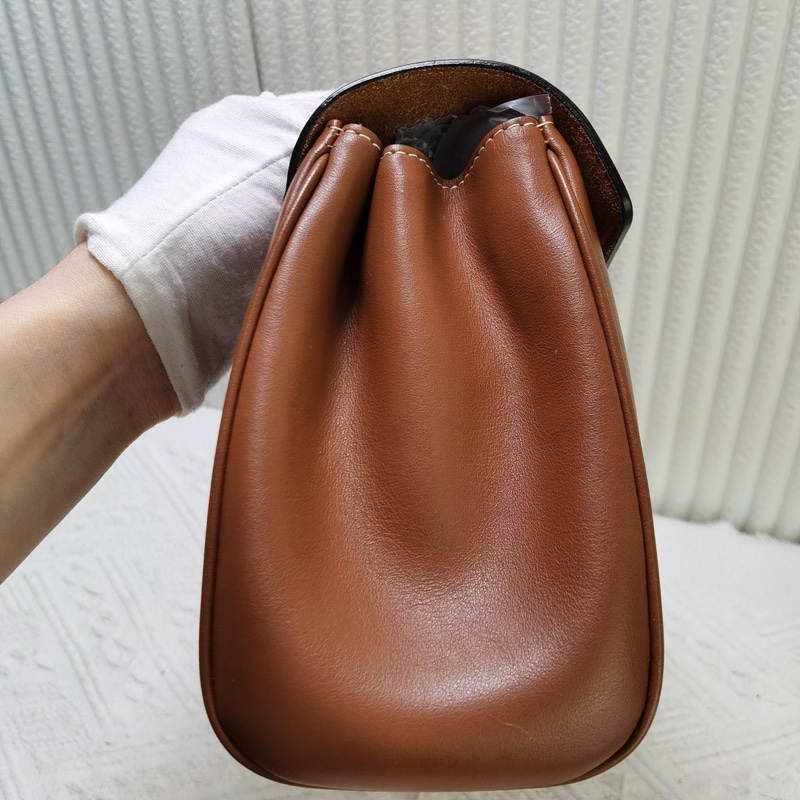 Celine賽琳teen soft 16單肩包斜挎包 牛皮 焦糖色 尺寸:23*16*5 配件:塵袋 肩帶-5