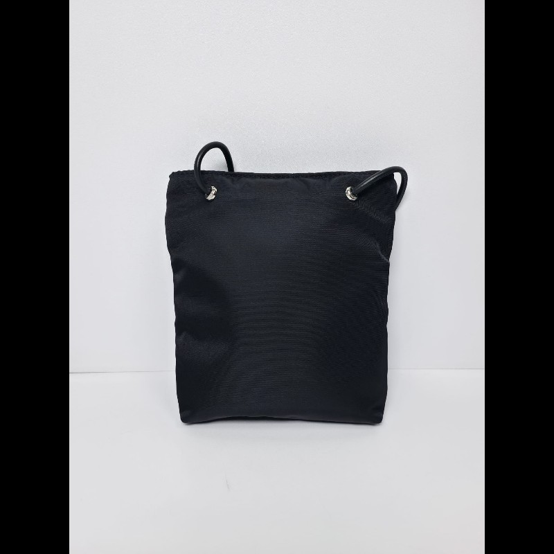 Givenchy 黑色Logo Print 斜背包-1