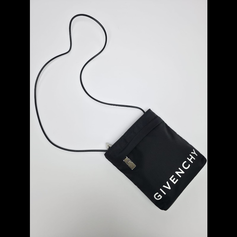 Givenchy 黑色Logo Print 斜背包-2