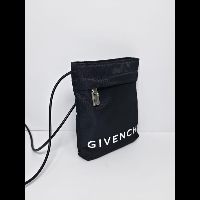 Givenchy 黑色Logo Print 斜背包-4