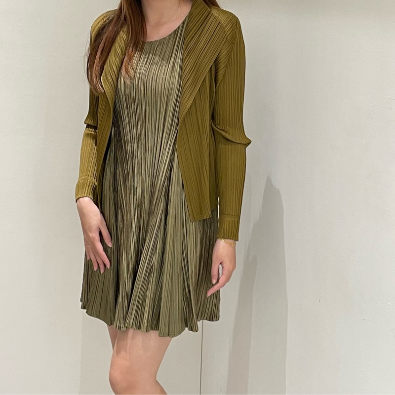 ▪️富貴選物FUGUEI▪️PP 三宅一生 綠金色 緞面光澤短洋裝-0