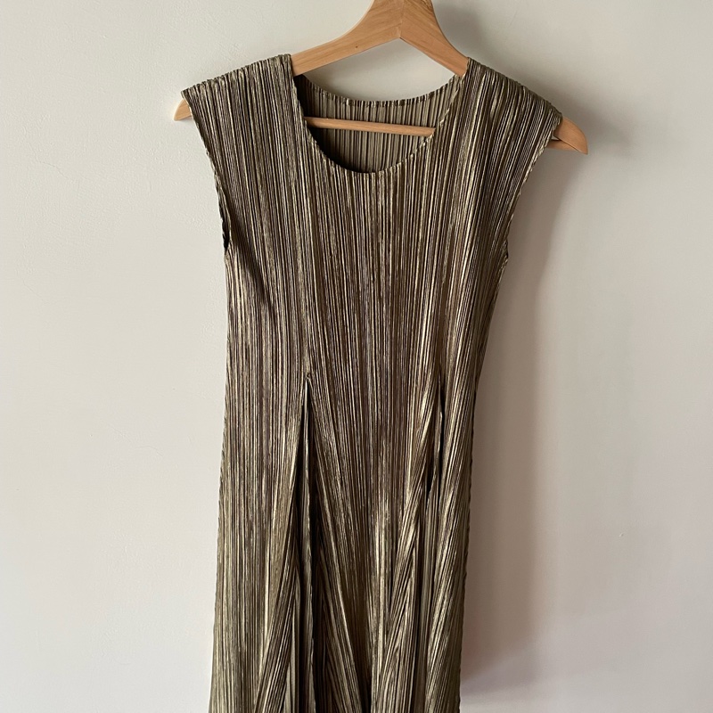 ▪️富貴選物FUGUEI▪️PP 三宅一生 綠金色 緞面光澤短洋裝-16