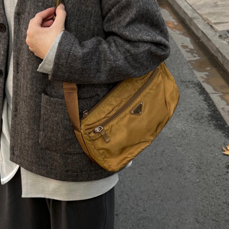 Prada vintage相機斜背包-0