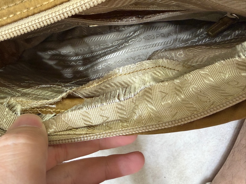 Prada vintage相機斜背包-9