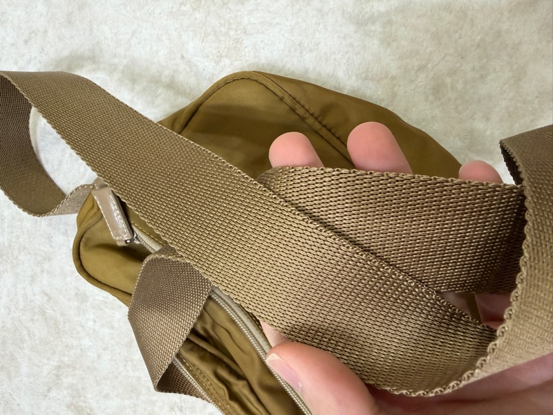 Prada vintage相機斜背包-14