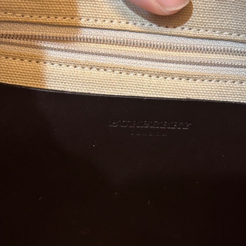 BURBERRY 毛呢hobo包(附塵袋-19