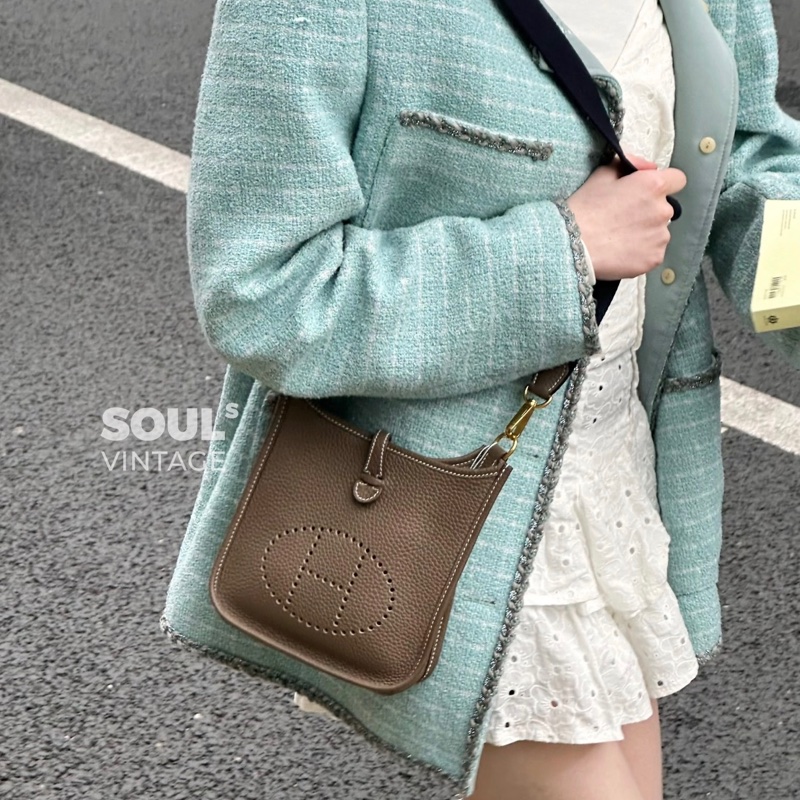 ✨Hermes mini Evelyne 大象灰金藍肩帶 99新 🈶購證 時尚與經典並存🤎-2