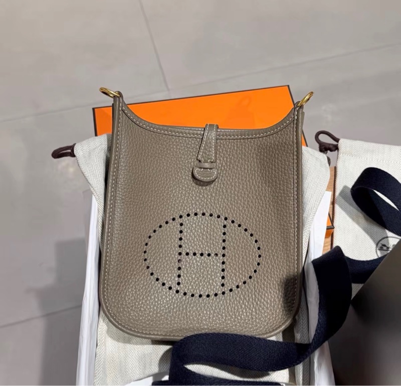 ✨Hermes mini Evelyne 大象灰金藍肩帶 99新 🈶購證 時尚與經典並存🤎-5