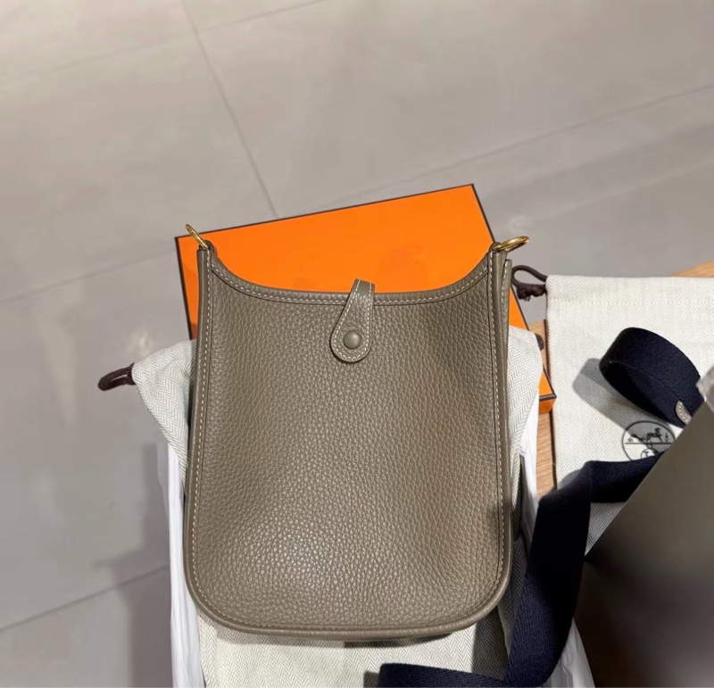 ✨Hermes mini Evelyne 大象灰金藍肩帶 99新 🈶購證 時尚與經典並存🤎-6