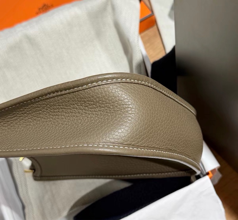 ✨Hermes mini Evelyne 大象灰金藍肩帶 99新 🈶購證 時尚與經典並存🤎-10