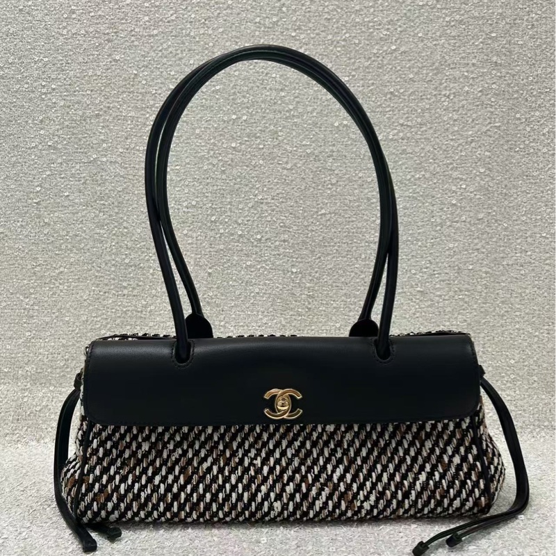 Chanel香奈兒26S毛呢拼色法棍限定-3