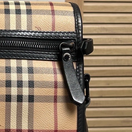 Burberry博柏利 格紋男款郵差包 單肩斜挎包 🈚附件-7