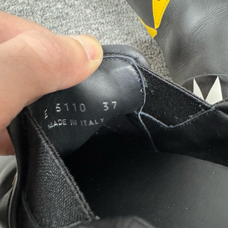 Fendi 芬迪 小怪獸 一腳蹬板鞋 37碼 🈚附件-6