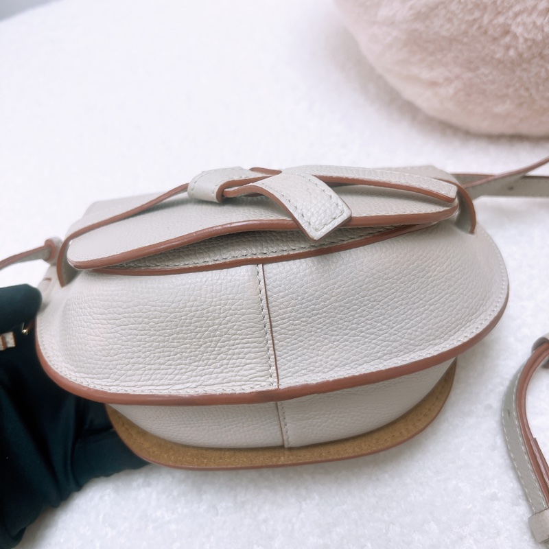Loewe gate dual mini 淺米色-1