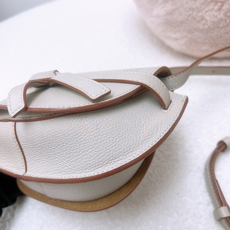 Loewe gate dual mini 淺米色-2