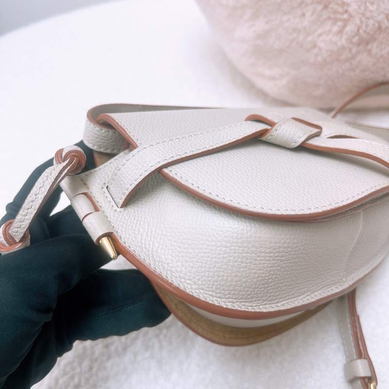 Loewe gate dual mini 淺米色-3