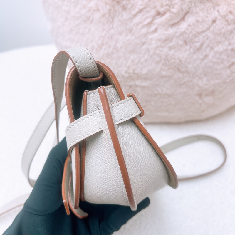 Loewe gate dual mini 淺米色-7