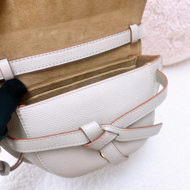 Loewe gate dual mini 淺米色-10