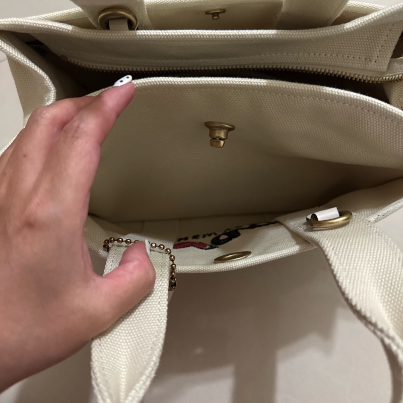 Coach 愛心圖案CARGO托特手袋-3