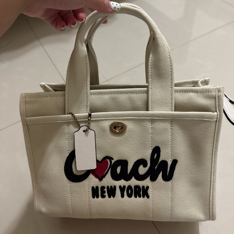 Coach 愛心圖案CARGO托特手袋-5