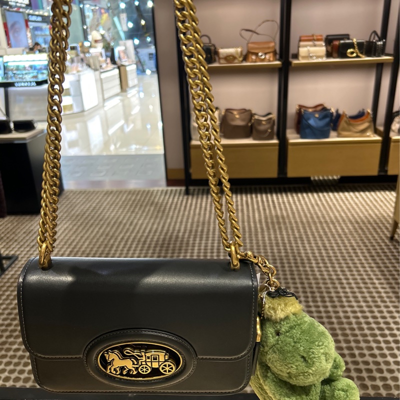 coach恐龍吊飾正價品店購入-1