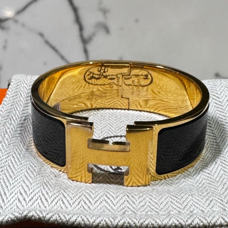 ⏰限時特賣價🌺Hermes Clic H LOGO 琺瑯中版手環 PM  黑金-2
