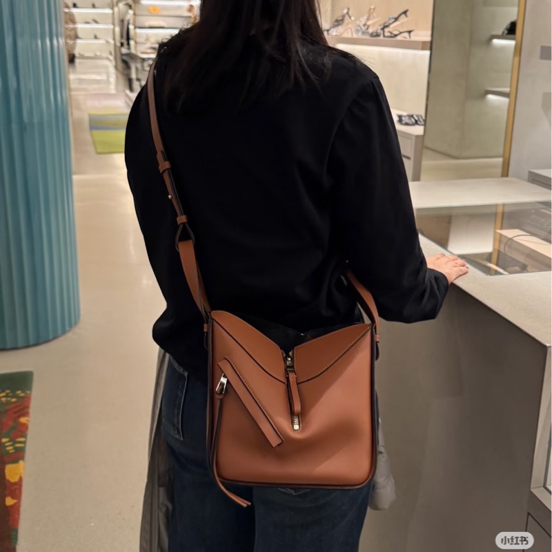 🈶購證❤️ loewe #hammock #吊床包 #焦糖色 #小號-2