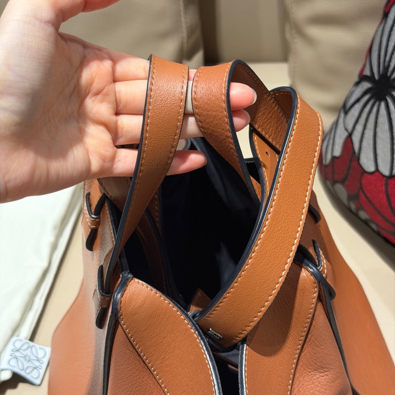 🈶購證❤️ loewe #hammock #吊床包 #焦糖色 #小號-7