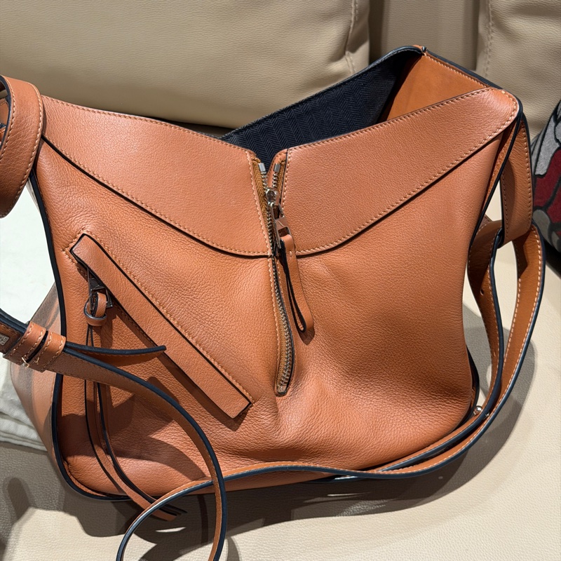 🈶購證❤️ loewe #hammock #吊床包 #焦糖色 #小號-16