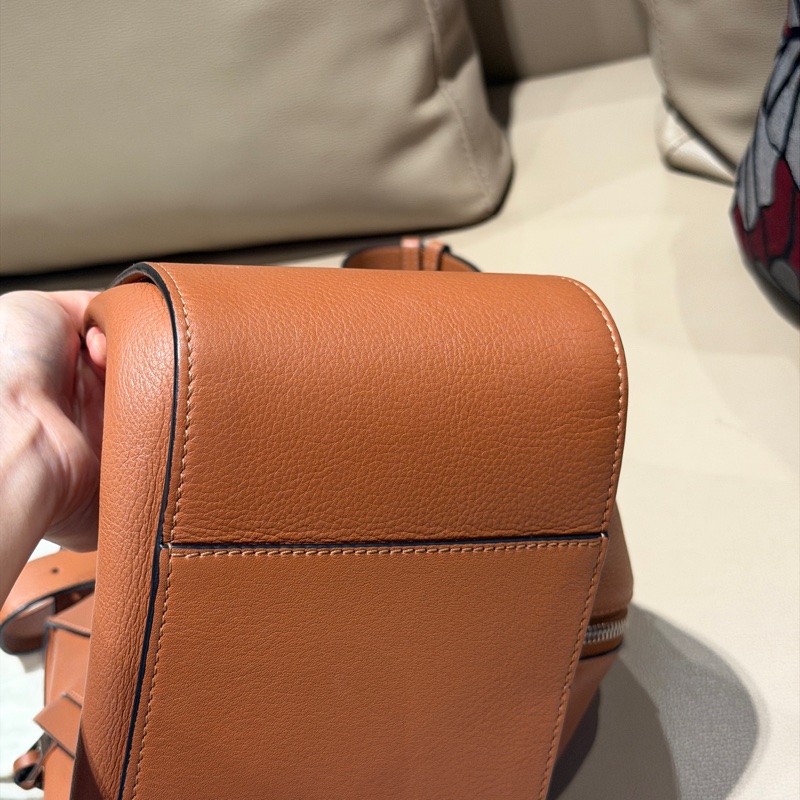 🈶購證❤️ loewe #hammock #吊床包 #焦糖色 #小號-18