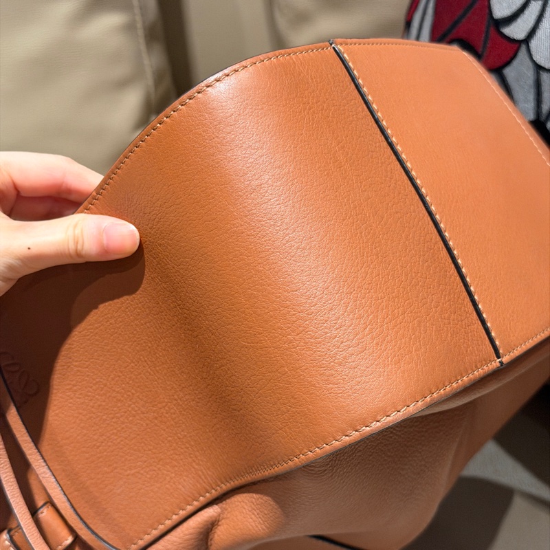 🈶購證❤️ loewe #hammock #吊床包 #焦糖色 #小號-19