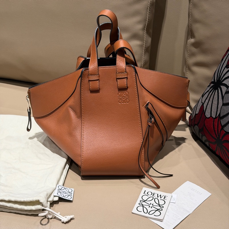 🈶購證❤️ loewe #hammock #吊床包 #焦糖色 #小號-23