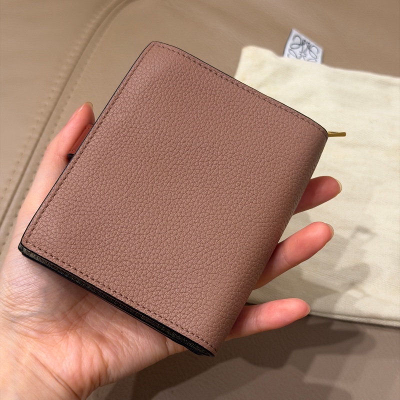 🈶購證❤️ loewe #藕粉色 #荔枝牛皮 #短夾 #錢包-5