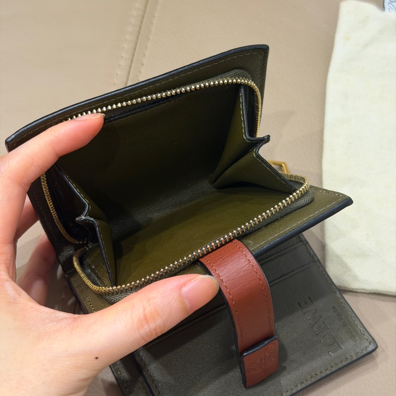 🈶購證❤️ loewe #藕粉色 #荔枝牛皮 #短夾 #錢包-11