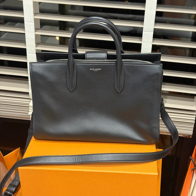 🈶購證❤️ ysl #黑銀 #牛皮 #托特包 #風琴包-0