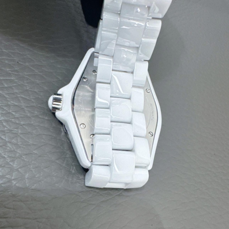 小巴黎二手名牌真品Chanel 38mm 白陶瓷 J12機械 12點鑽 2019保卡-8