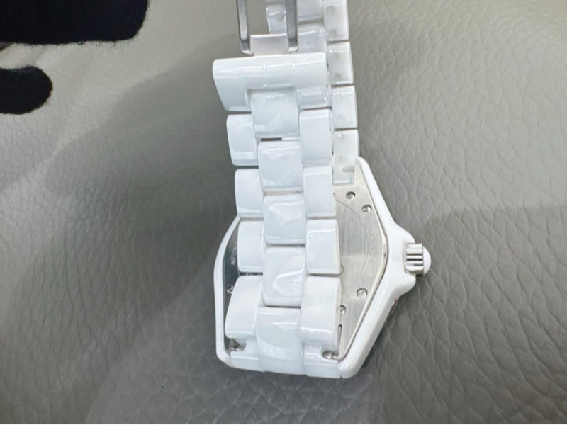 小巴黎二手名牌真品Chanel 38mm 白陶瓷 J12機械 12點鑽 2019保卡-9