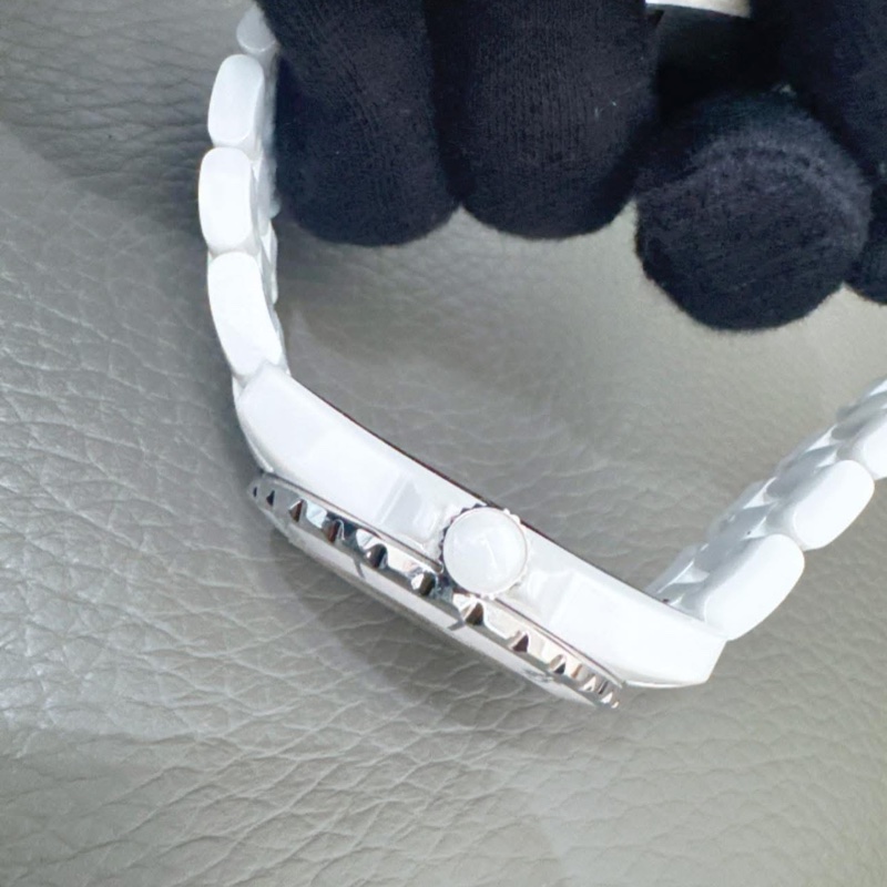 小巴黎二手名牌真品Chanel 38mm 白陶瓷 J12機械 12點鑽 2019保卡-14