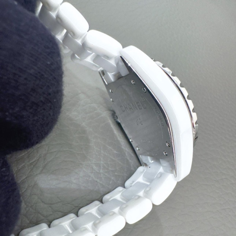 小巴黎二手名牌真品Chanel 38mm 白陶瓷 J12機械 12點鑽 2019保卡-15