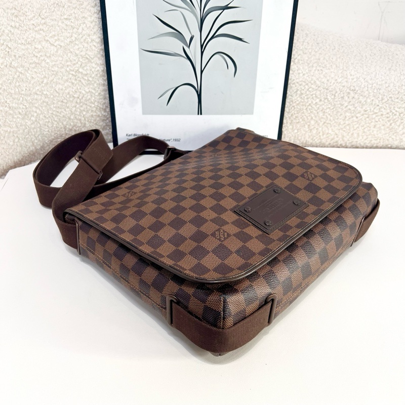 LV/路易威登 棕色棋盤格翻蓋郵差包-3