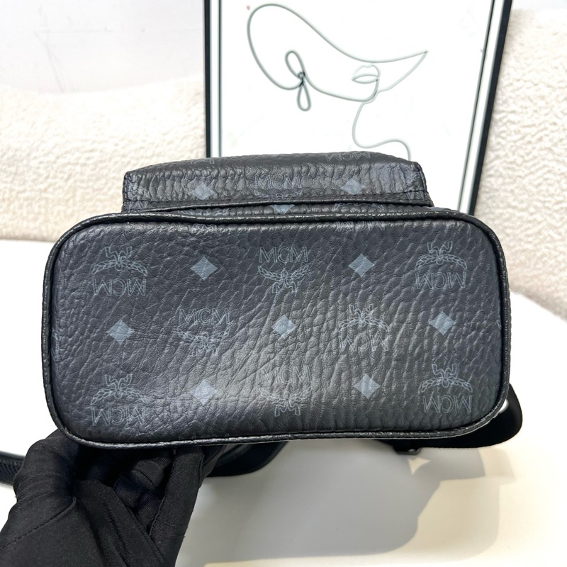 Mcm mini黑色雙肩包-2