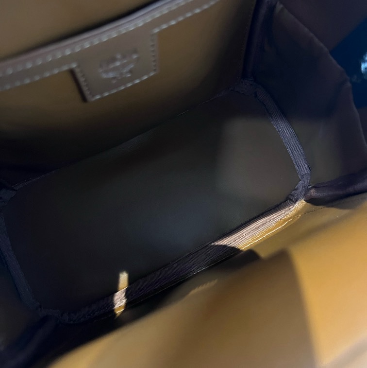 Mcm mini黑色雙肩包-5