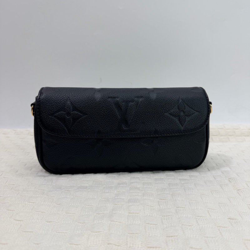 LV Ivy 鏈條包|黑色壓紋|金鍊腋下包-4